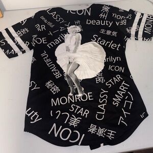 Graphic Marilyn Monroe Button-Down top